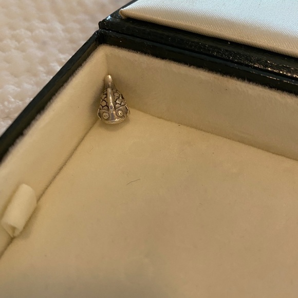 Charm - Picture 6 of 7